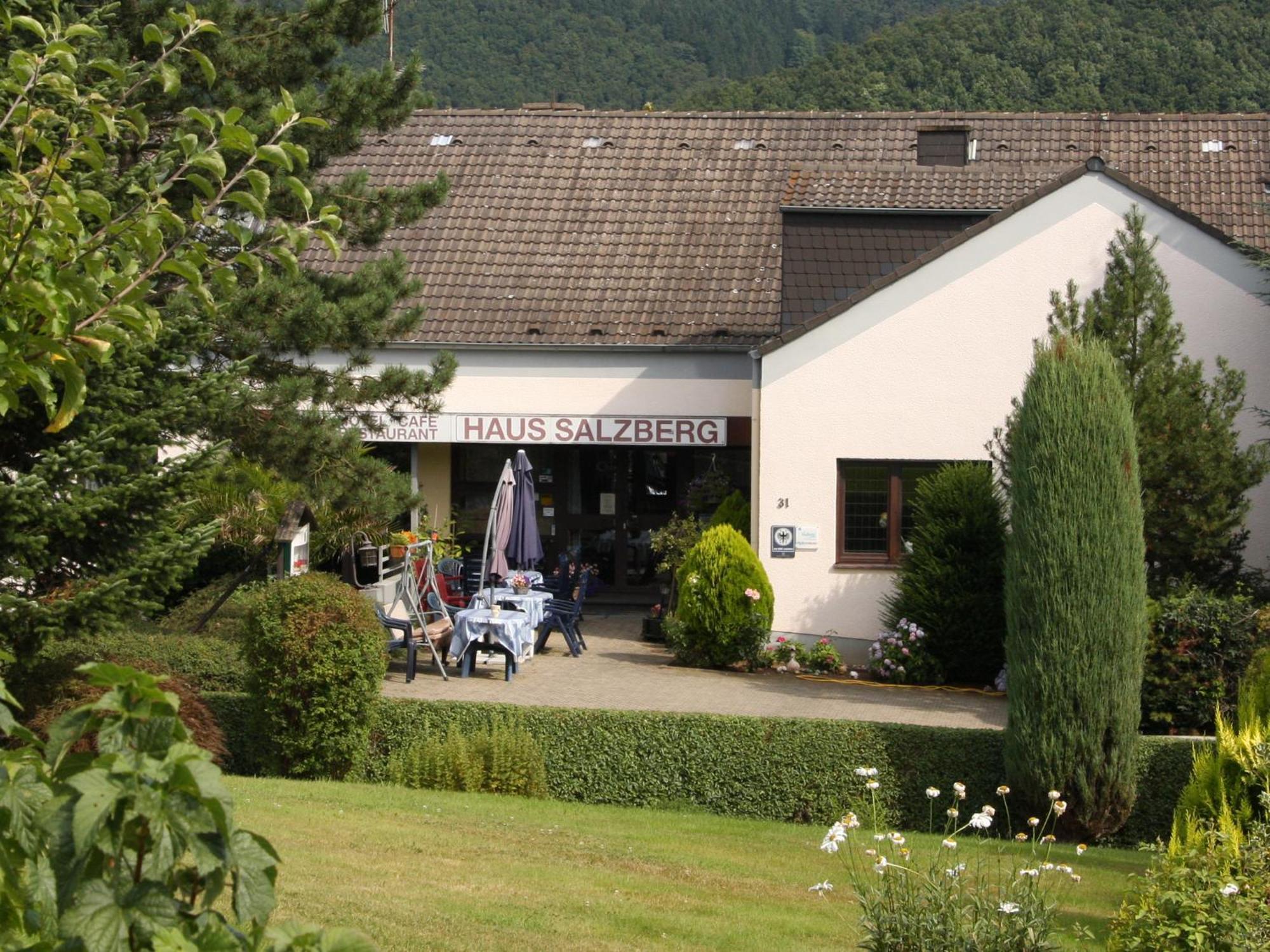 Hotel Haus Salzberg Garni Schleiden Extérieur photo